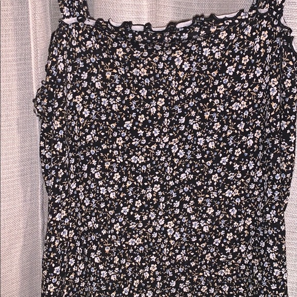 AMERICAN EAGLE FLORAL TOP - Picture 2 of 3